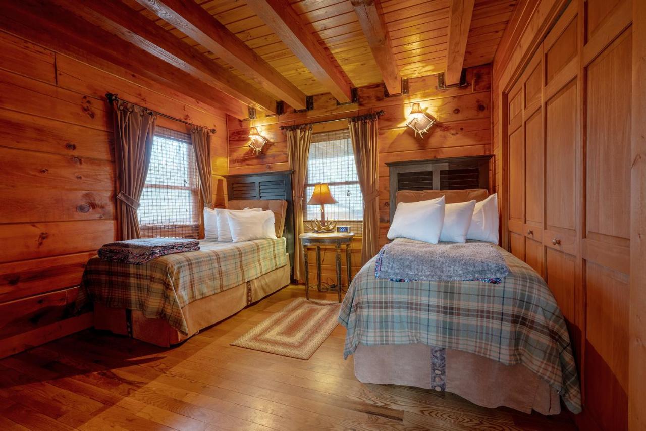 Staynantahala - Smoky Mountain Cabins And Luxury Yurts Aquone Exterior foto